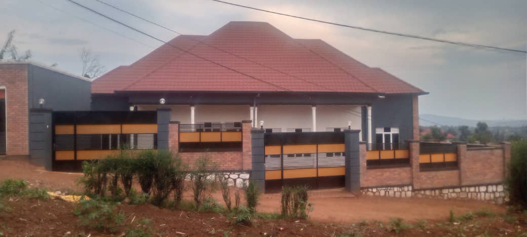 Twin house for sale