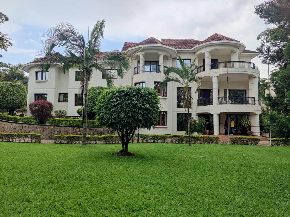 Nyarutarama Luxury properyy for sale