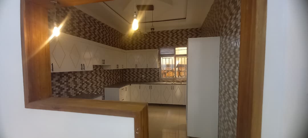 House sale at Kanombe-Rubirizi