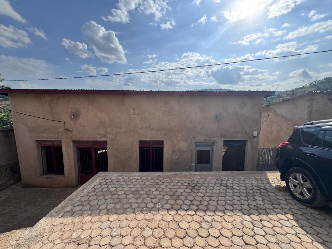 Farm with houses for sale